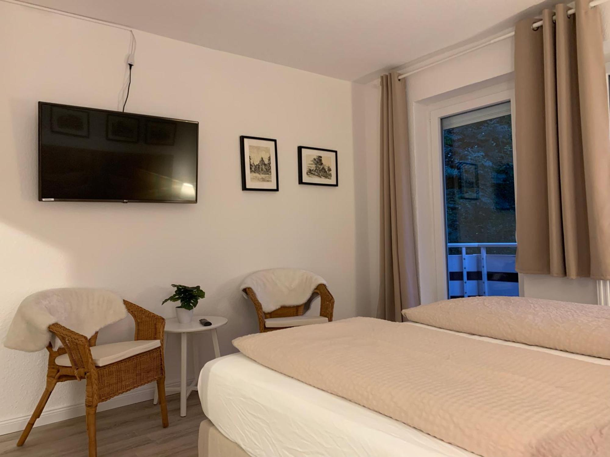 Eschen'S Allee Άουριχ Εξωτερικό φωτογραφία